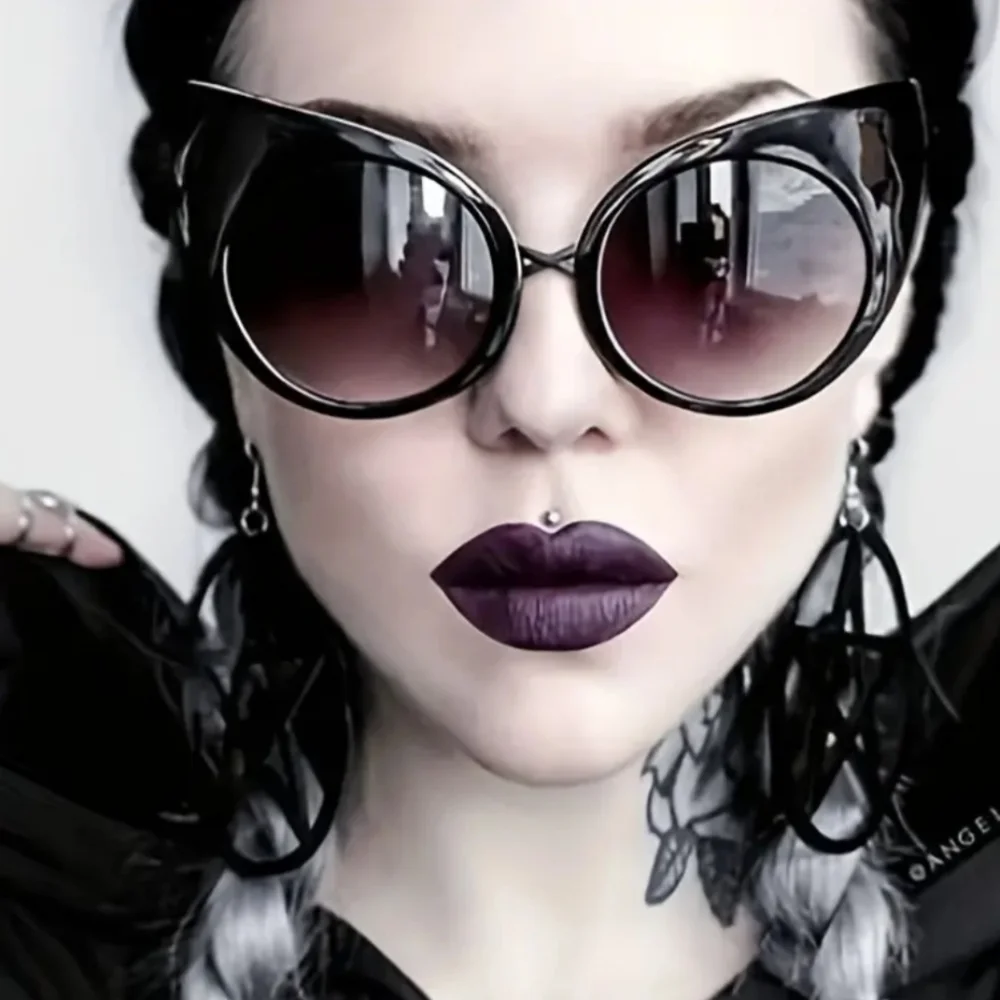 VON D Y2K CAT EYE BLACK DARK GOTH SUNGLASSES NWOT